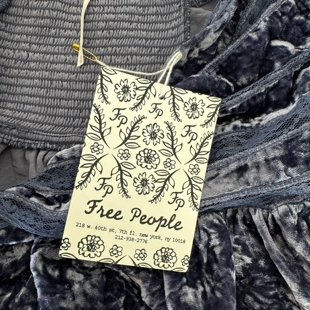 FREE PEOPLE Yours Truly Dark Blue Velvet Peplum Blouse Top Keyhole Cutout XS